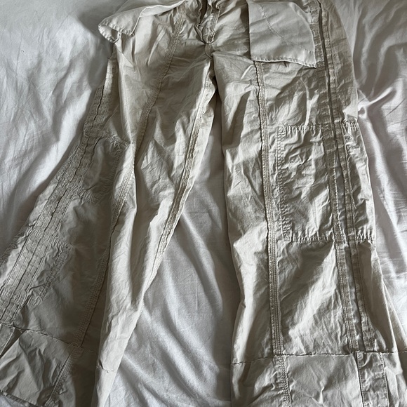 BDG low rise cargos (hemmed to be shorter in length) - Picture 3 of 3